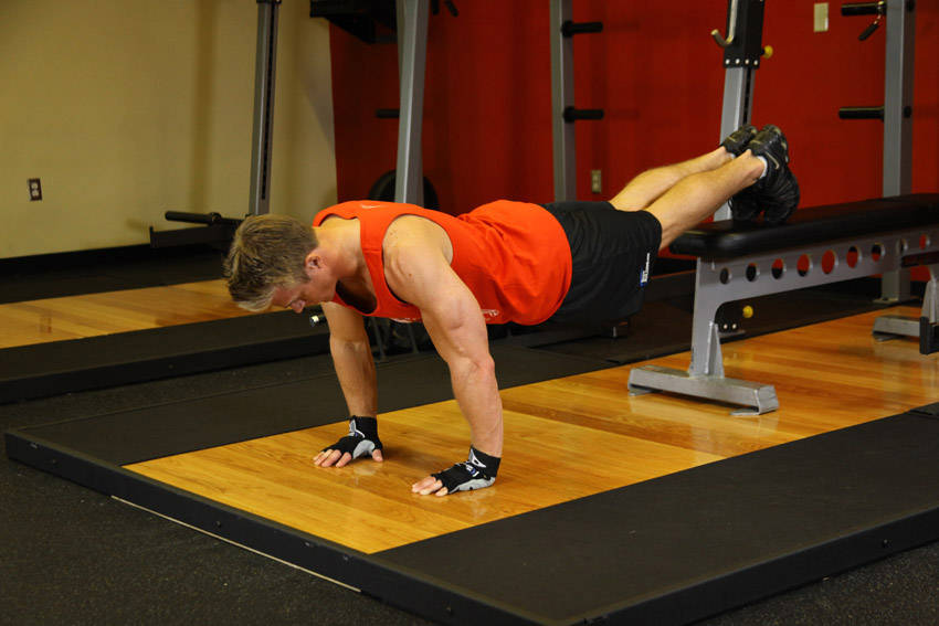 Flexiones declinadas: posición inicial